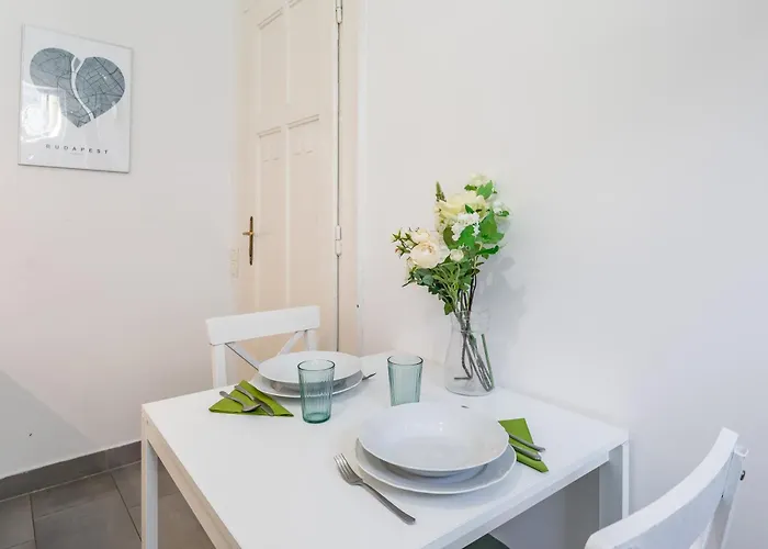 Sunbeam - Downtown Budapest